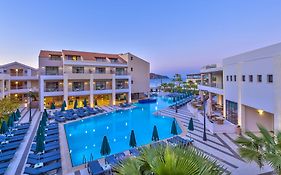 Porto Platanias Beach Resort & Spa